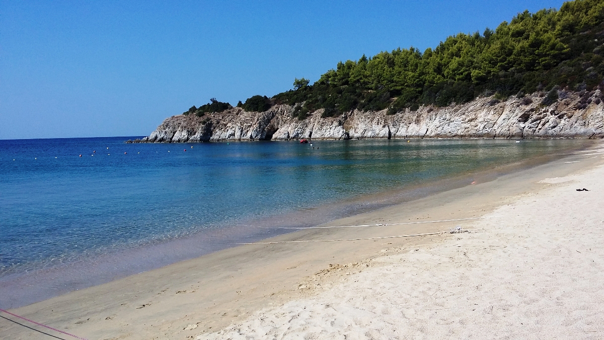 Grundstück in Sithonia, Griechenland, 5 751 m² - Foto 1