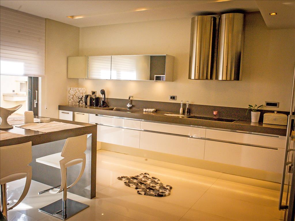 Villa in Attika, Griechenland, 800 m² - Foto 3