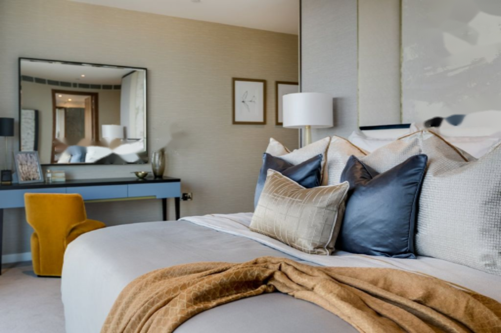 Flat in London, United Kingdom, 120 m² - picture 1