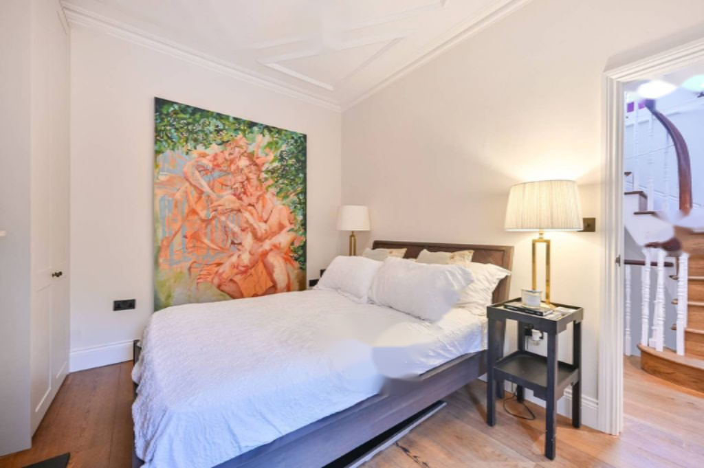 Flat in London, United Kingdom, 201 m² - picture 6