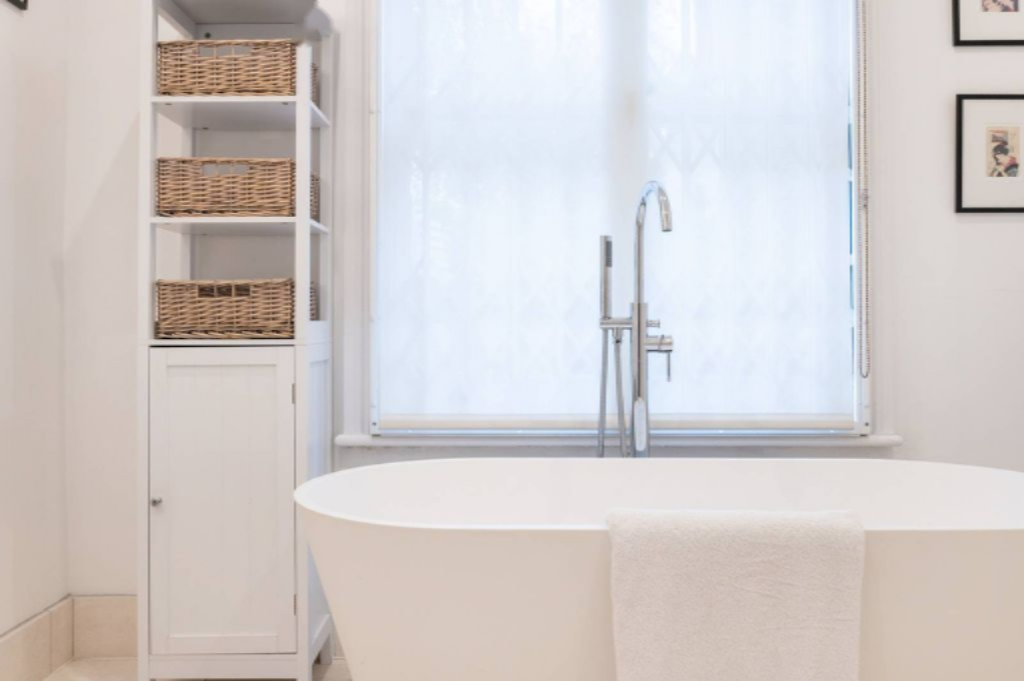 Flat in London, United Kingdom, 201 m² - picture 7