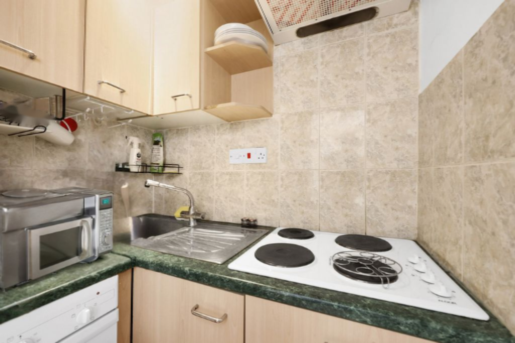 Flat in London, United Kingdom, 26 m² - picture 8