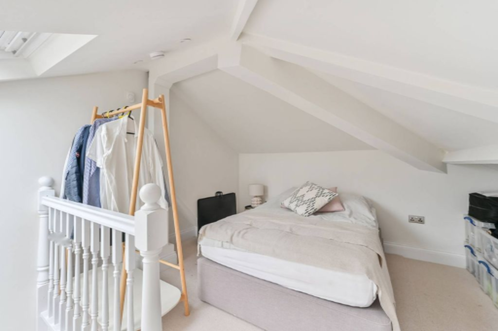 Flat in London, United Kingdom, 201 m² - picture 8