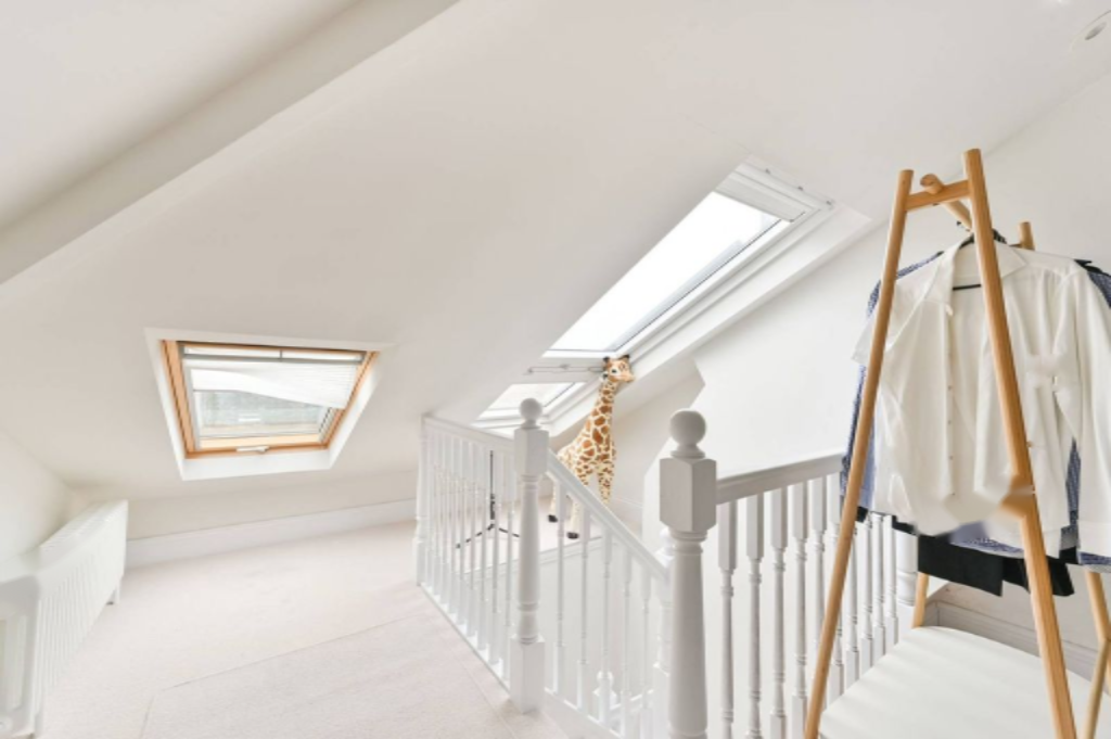 Flat in London, United Kingdom, 201 m² - picture 13