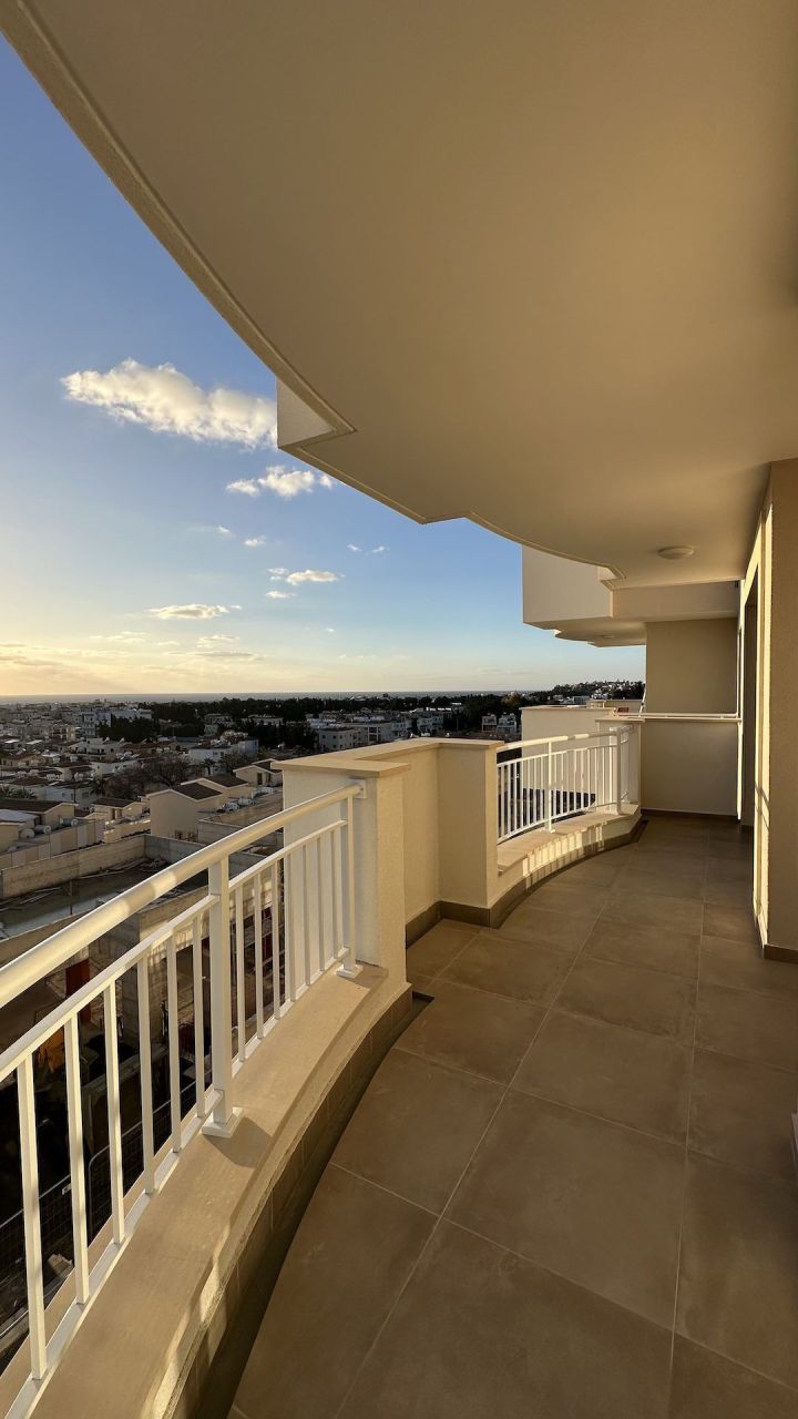 Piso en Pafos, Chipre, 113 m² - imagen 2