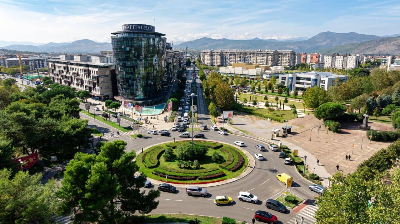 Apartment in Podgorica, Montenegro, 205 m² - picture 2