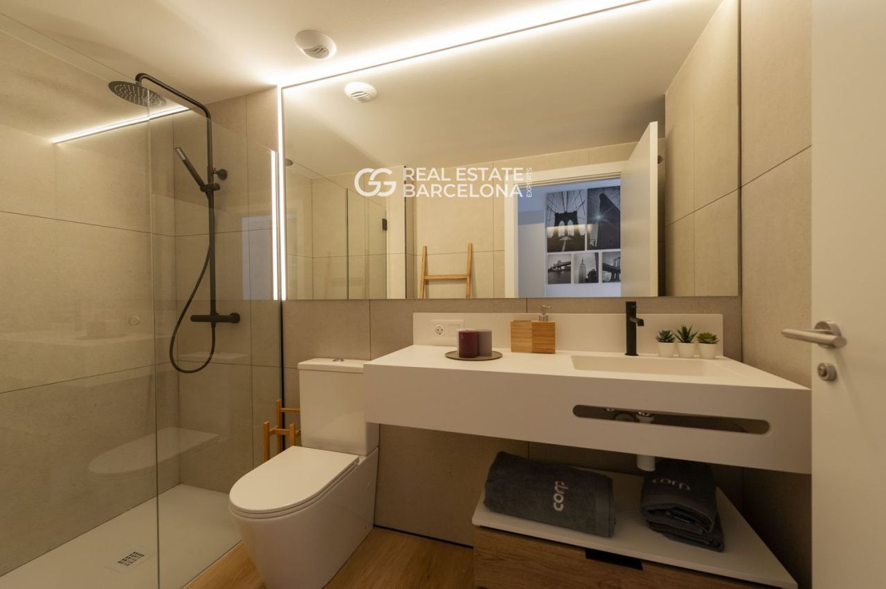 Flat Barcelona, Sant Boi de Llobregat, Spain, 67 m² - picture 9