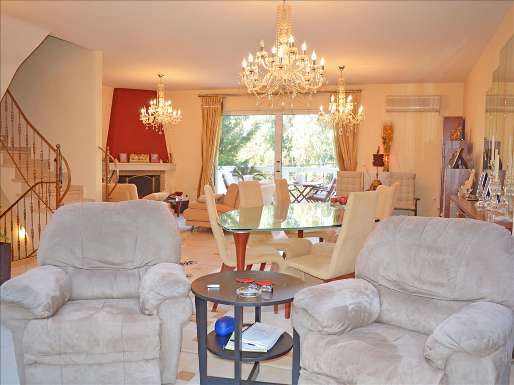 Maisonette in Athens, Greece, 430 m² - picture 1