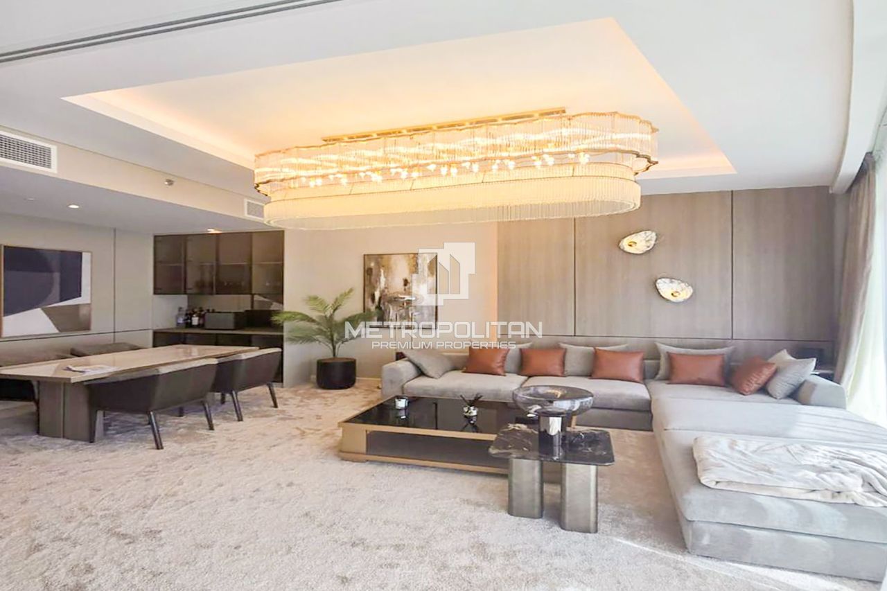 Apartment in Dubai, UAE, 139 m² - picture 1