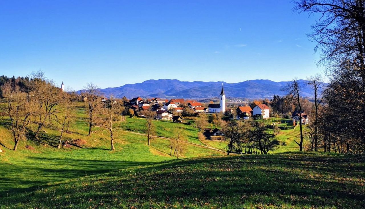 Terreno en Vrhnika, Eslovenia, 30 567 m² - imagen 7