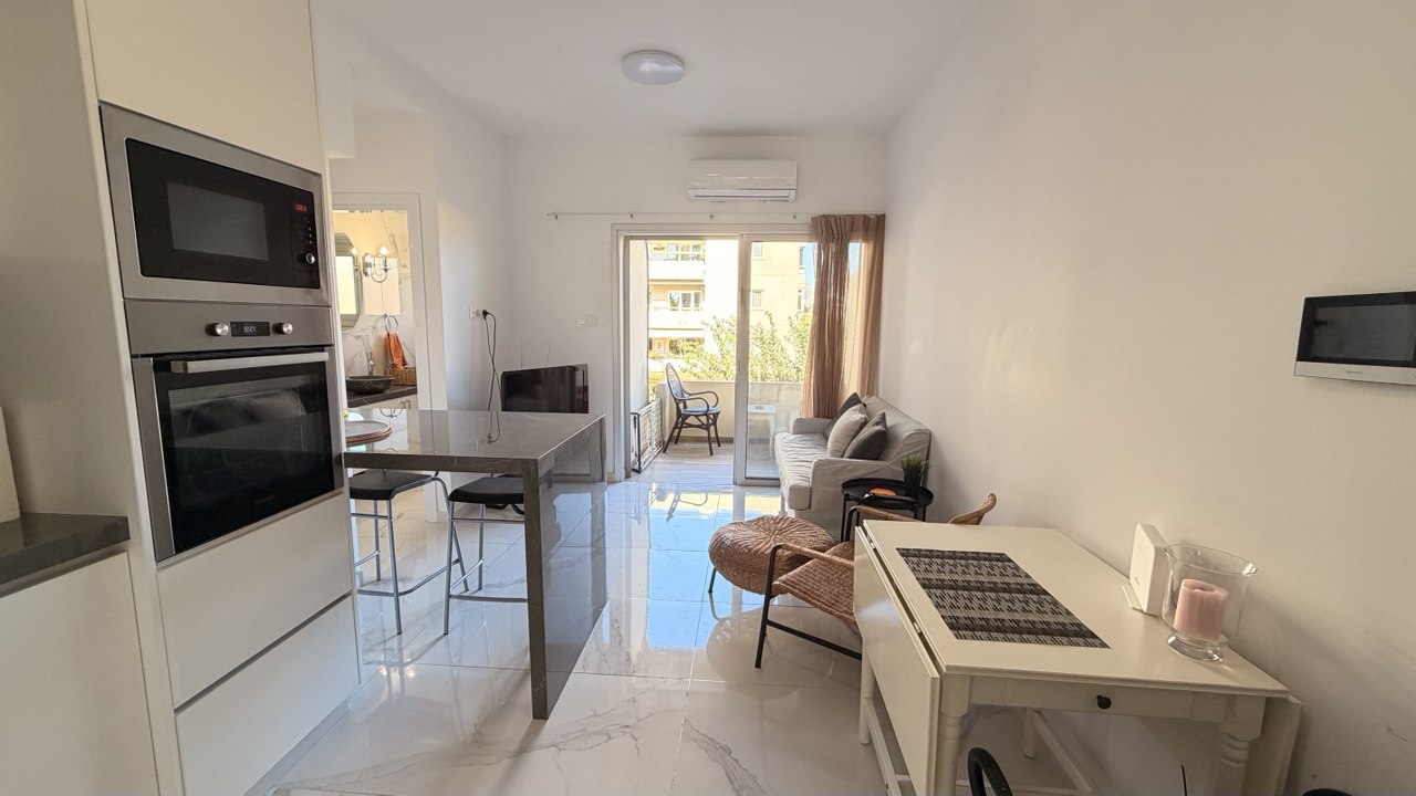 Piso en Limasol, Chipre, 48 m² - imagen 1