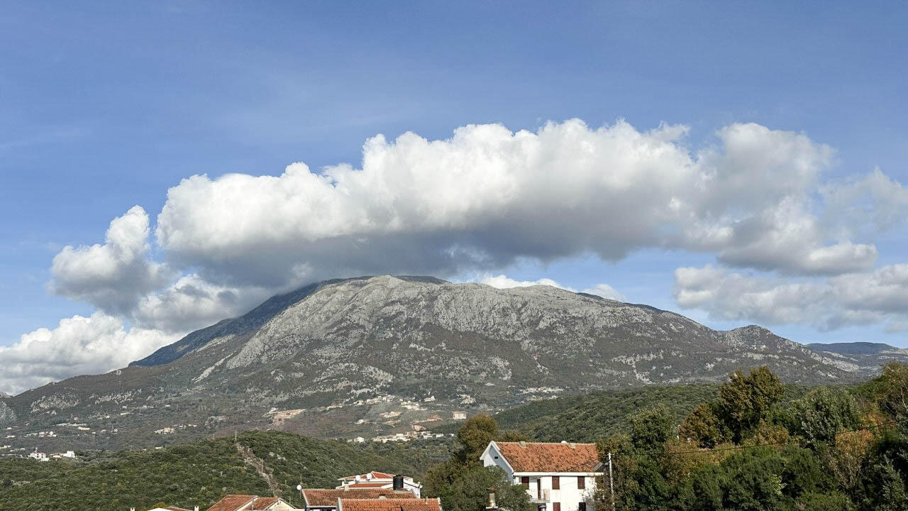 Terreno en Utjeha, Montenegro, 677 m² - imagen 1