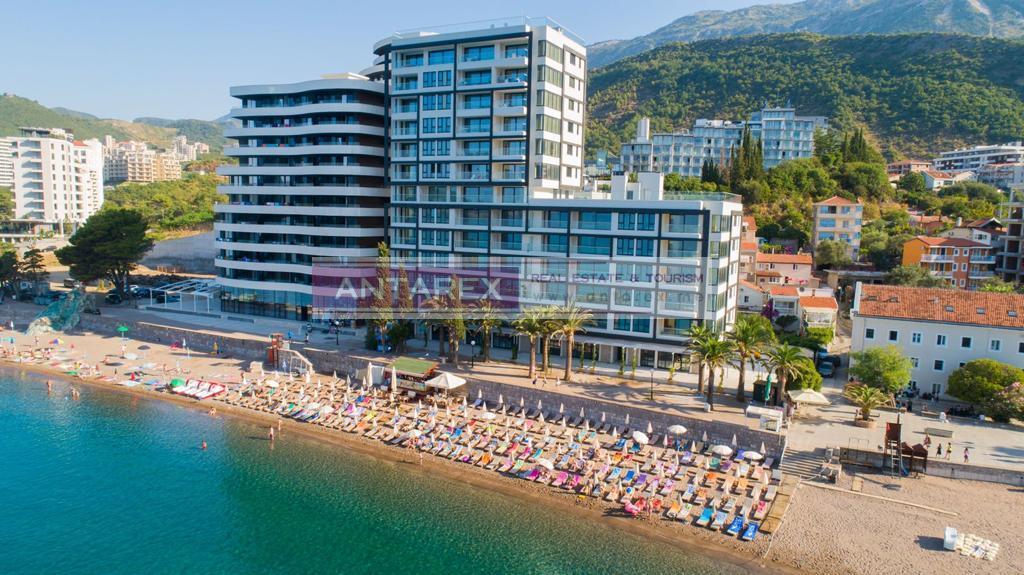 Apartment in Rafailovici, Montenegro, 107 m² - picture 1