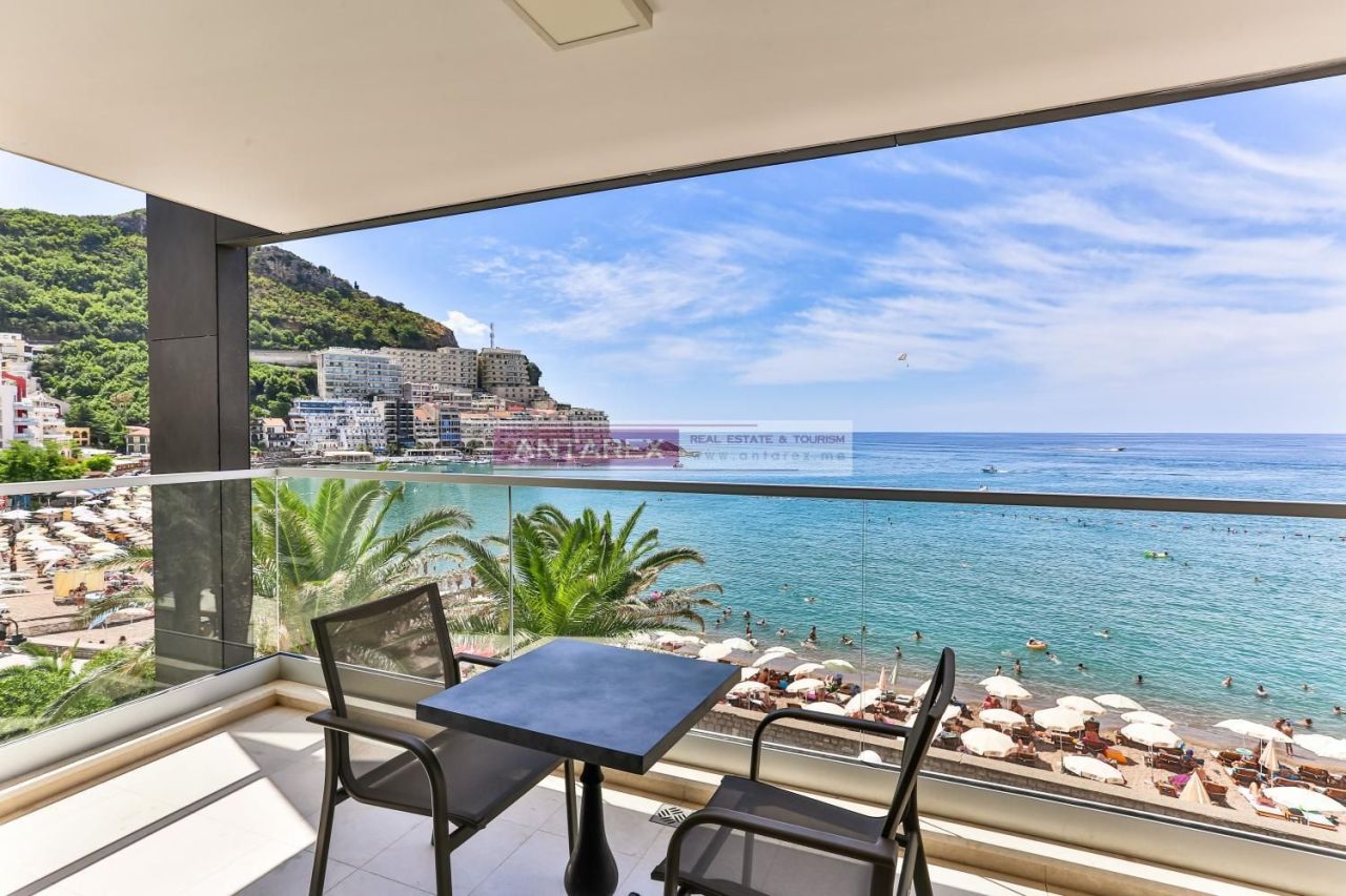 Apartment in Rafailovici, Montenegro, 107 m² - picture 2