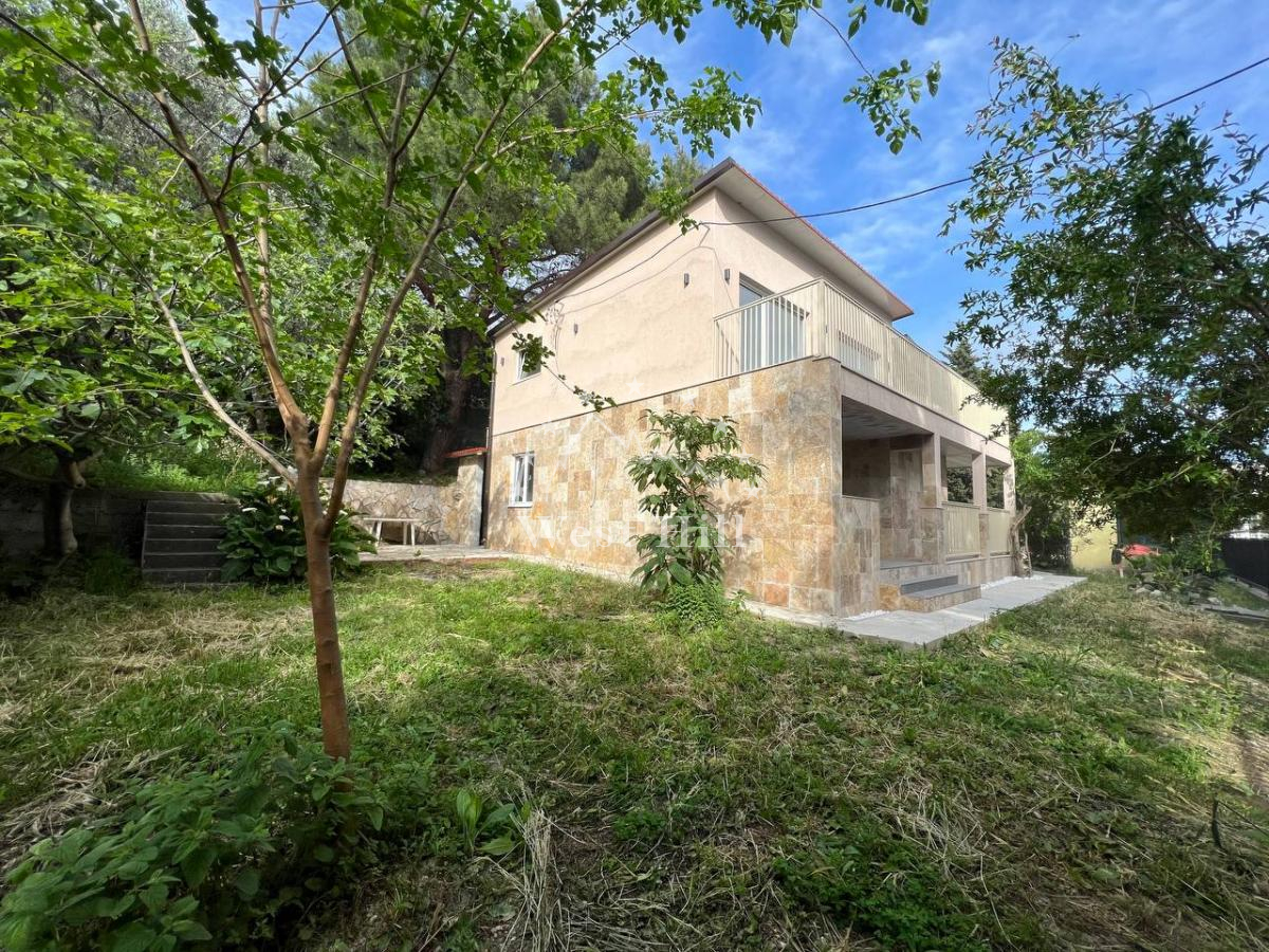 House in Bar, Montenegro, 155 m² - picture 1