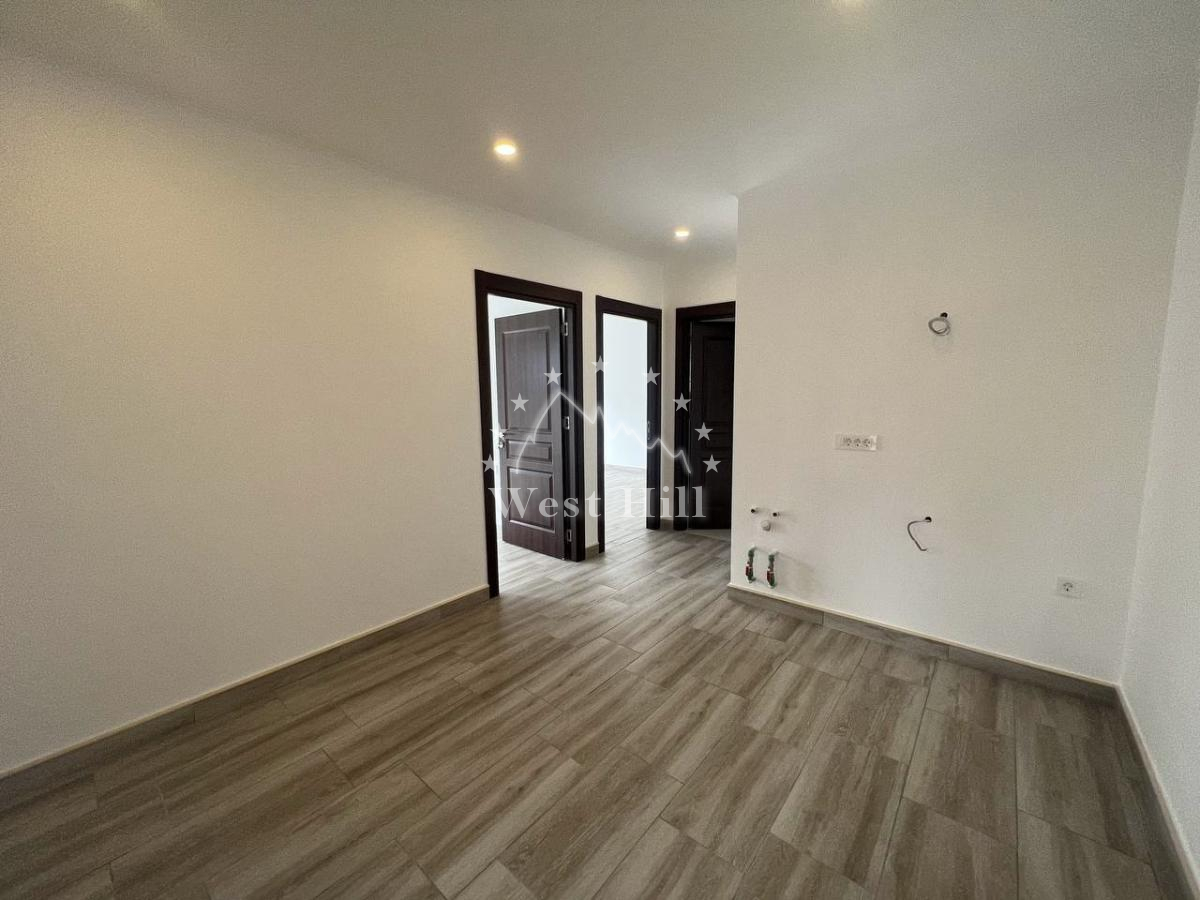 House in Bar, Montenegro, 155 m² - picture 9