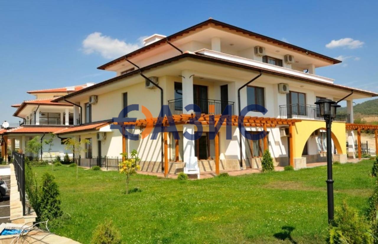 Apartment in Kosharitsa, Bulgaria, 72.3 m² - picture 18