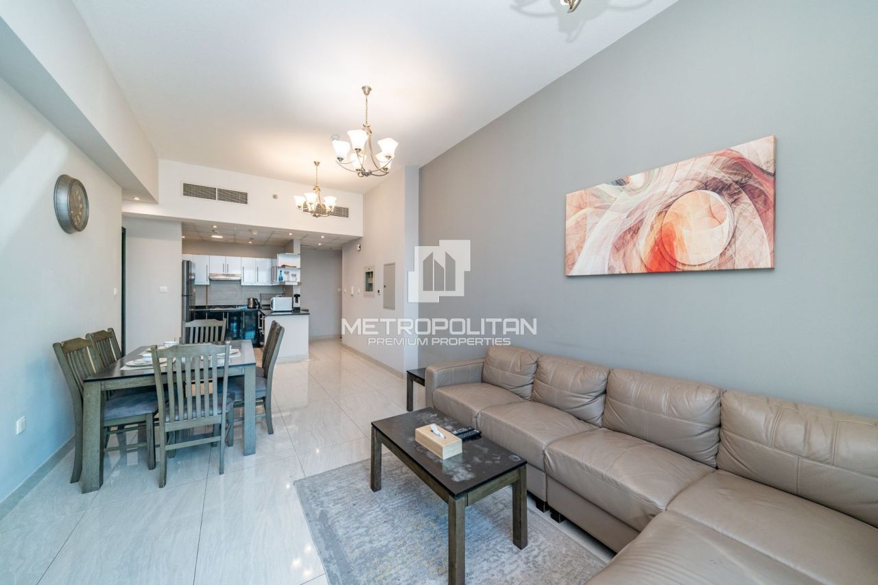 Apartment in Dubai, UAE, 122 m² - picture 2