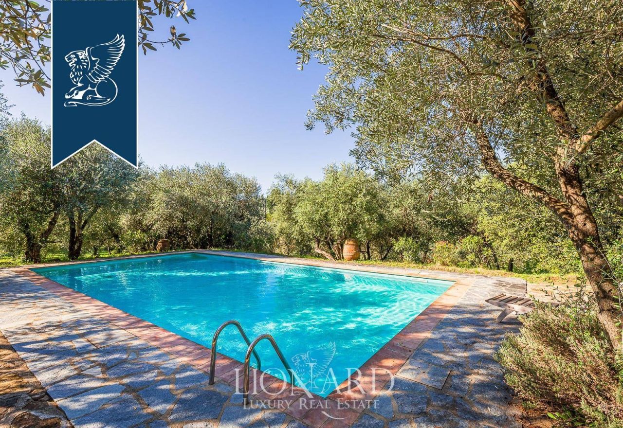 Villa in Florence, Italy, 1 350 m² - picture 5