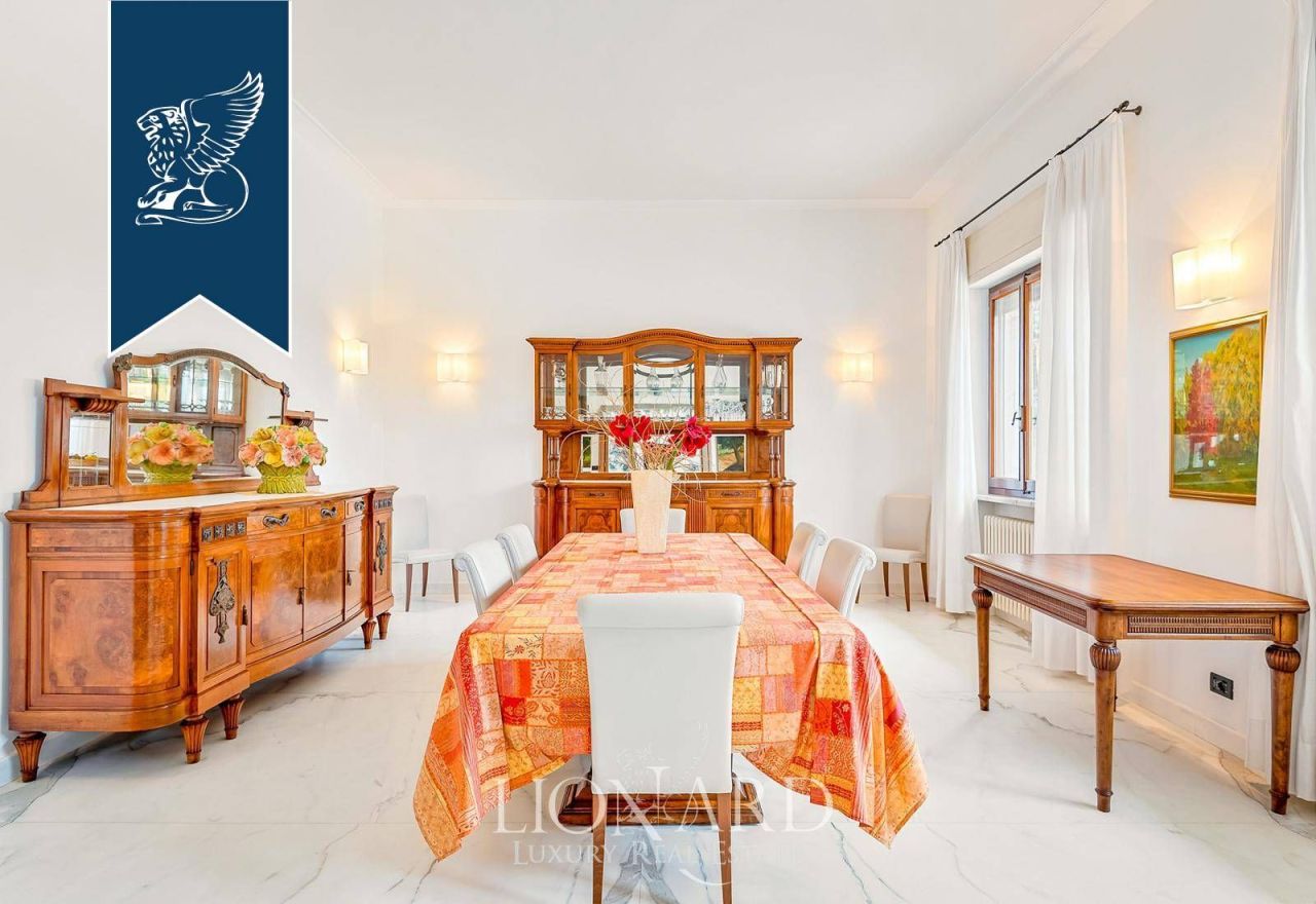 Villa in Forte dei Marmi, Italy, 650 m² - picture 15