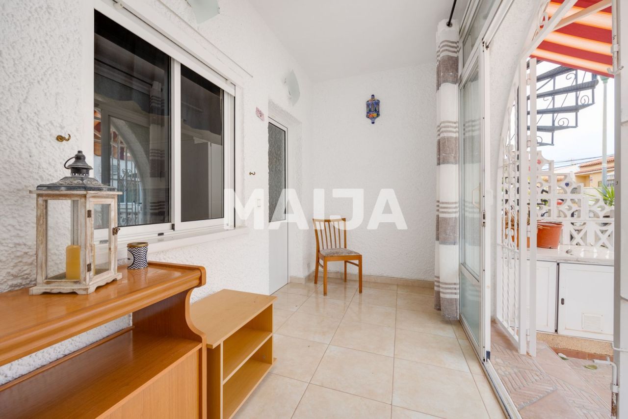 Flat in Torrevieja, Spain, 40 m² - picture 7