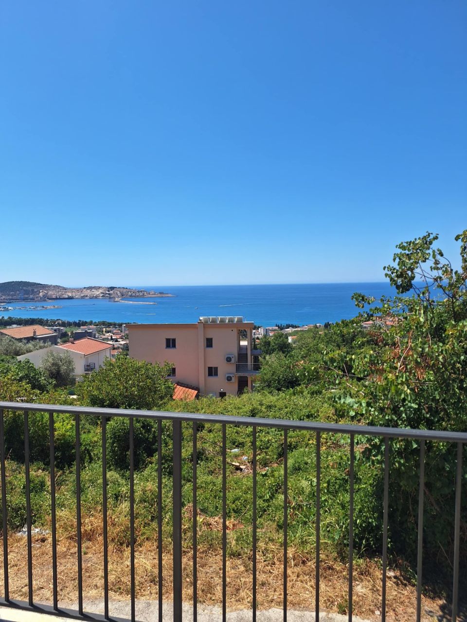 House in Bar, Montenegro, 130 m² - picture 1