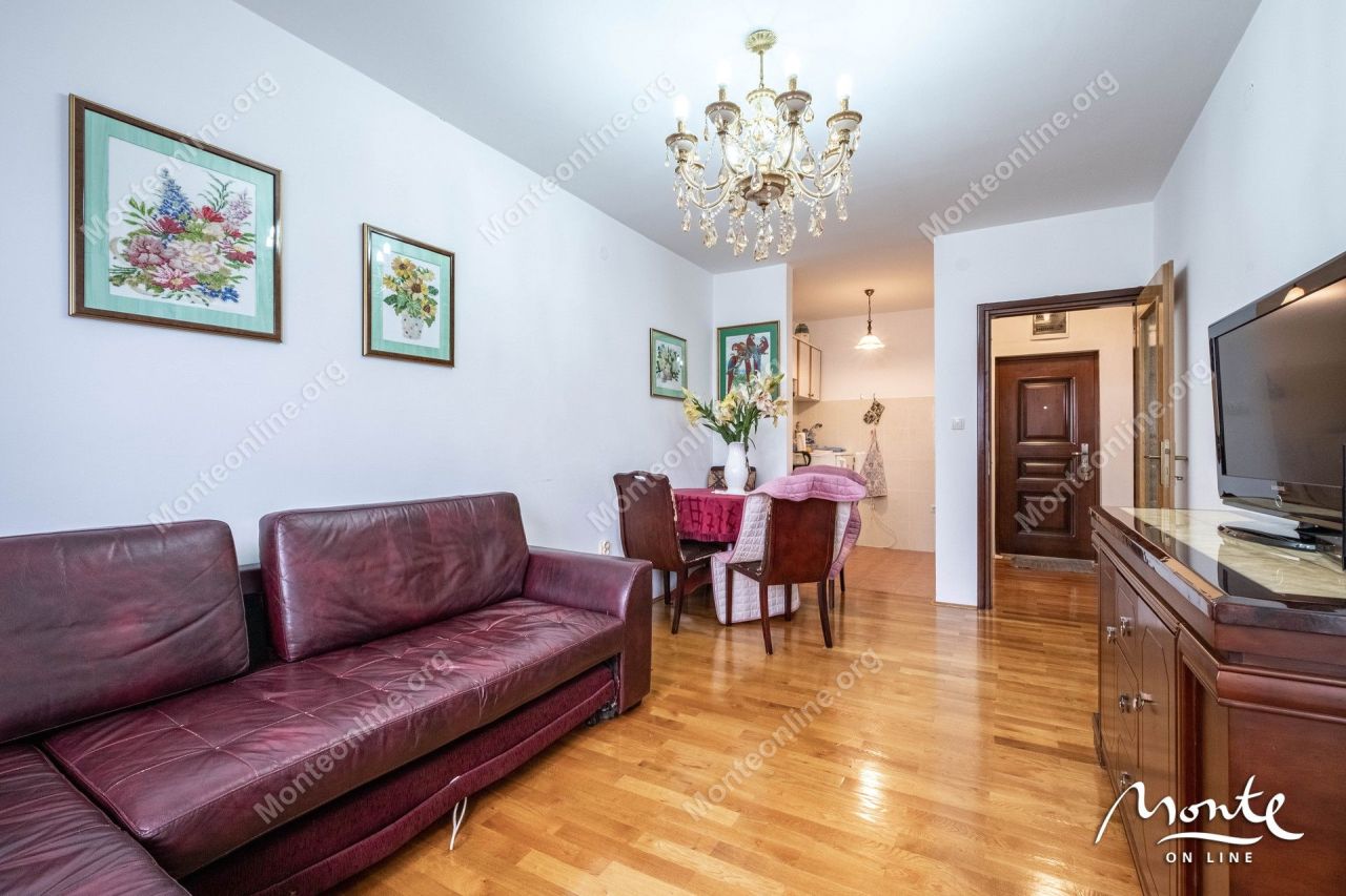 Apartment in Budva, Montenegro, 42 m² - picture 6