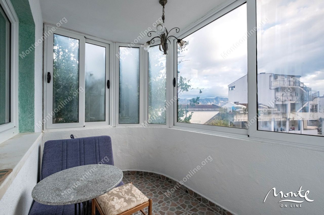 Apartment in Budva, Montenegro, 42 m² - picture 18