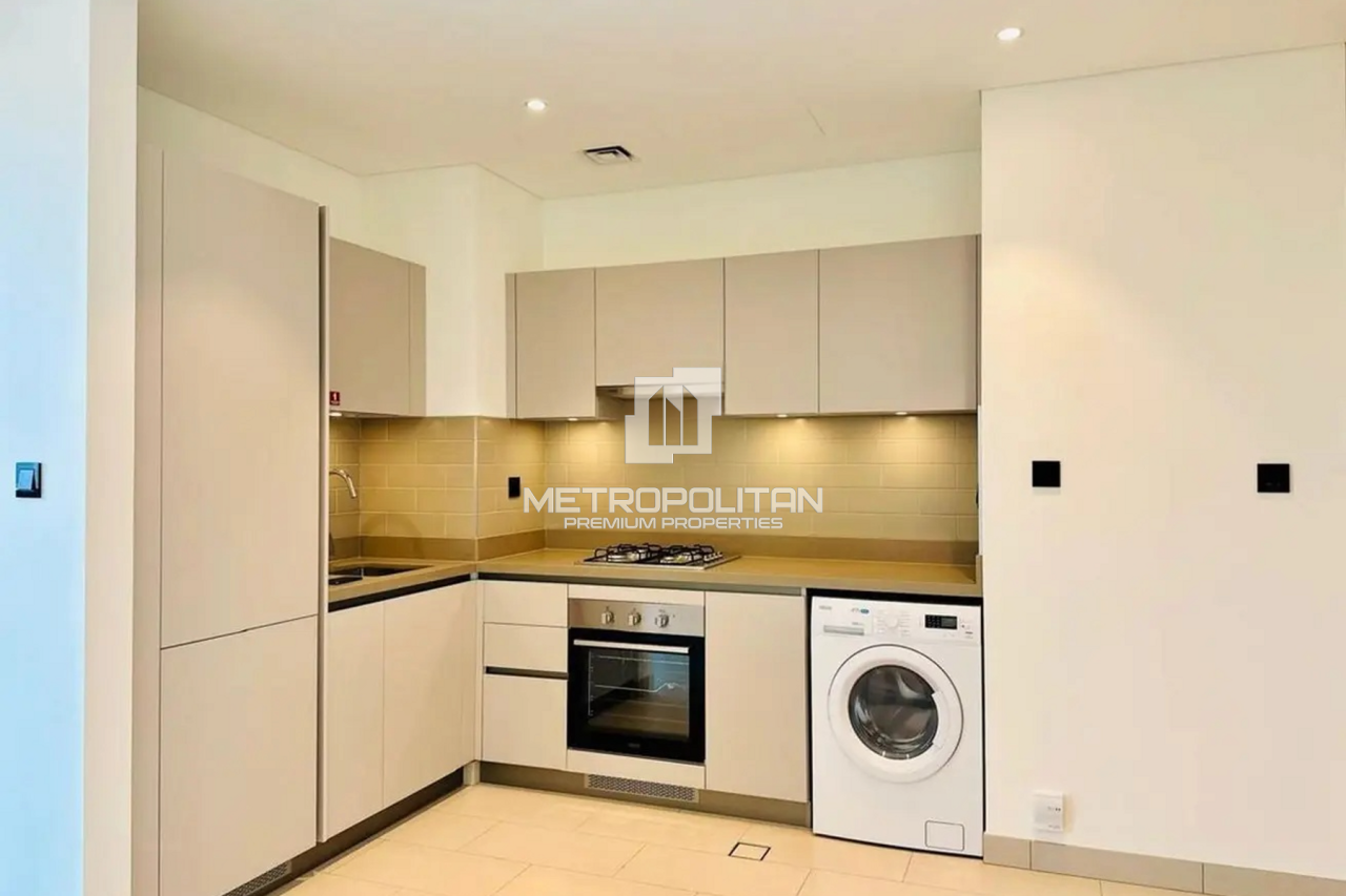 Apartment in Dubai, UAE, 46 m² - picture 3