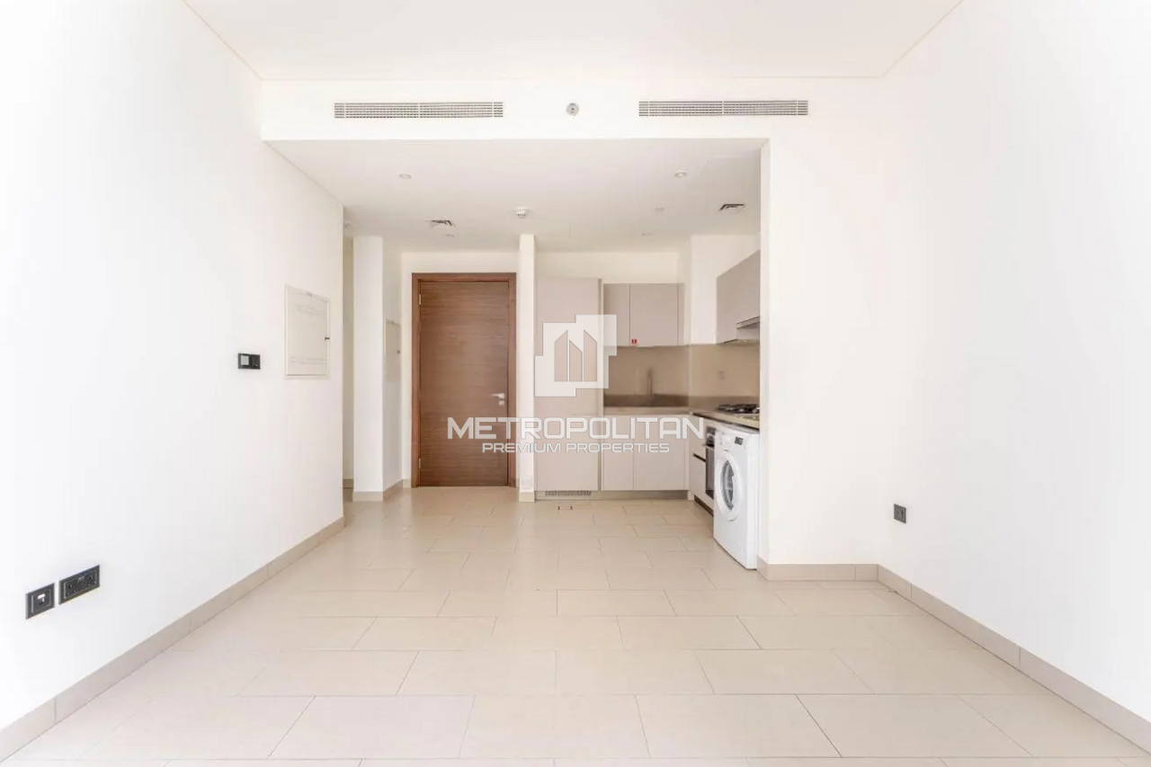 Apartment in Dubai, UAE, 46 m² - picture 4