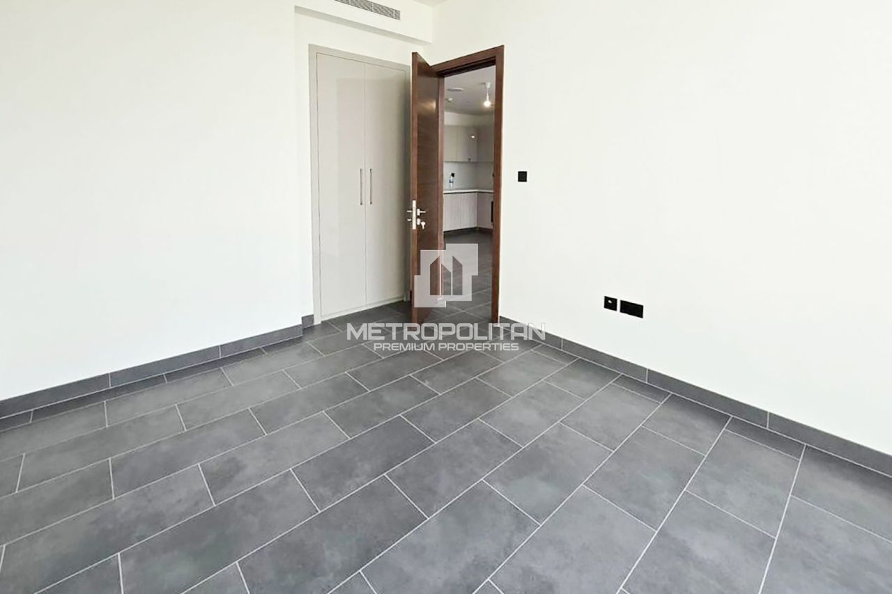Apartment in Dubai, UAE, 48 m² - picture 7