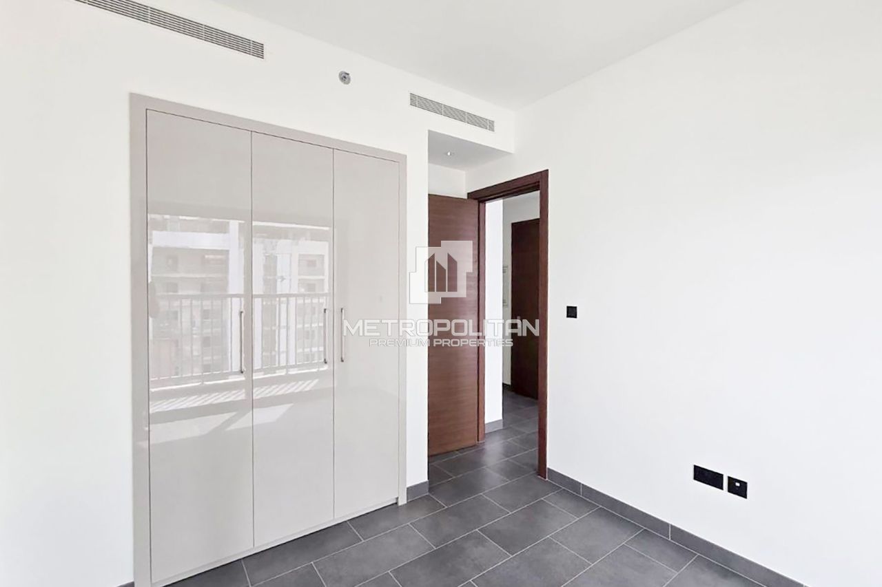 Apartment in Dubai, UAE, 48 m² - picture 9