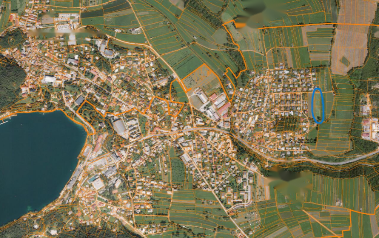 Terrain à Bled, Slovénie, 5 560 m² - image 1