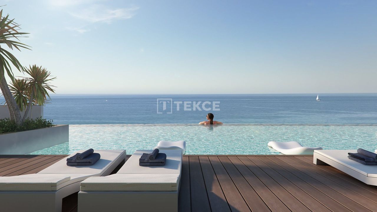 Apartment in Casares, Spain, 177 m² - picture 2