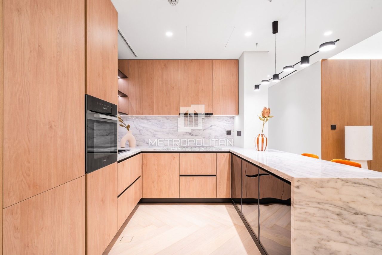 Apartment in Dubai, UAE, 122 m² - picture 9