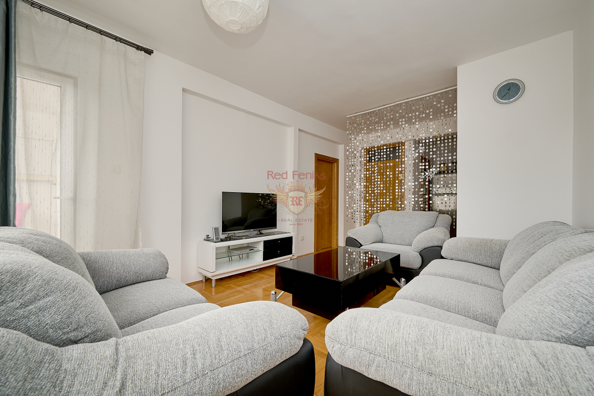 Flat in Budva, Montenegro, 47 m² - picture 8