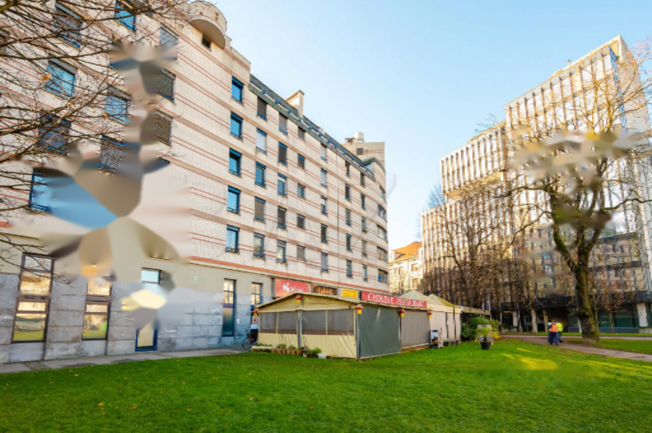 Oficina en Liubliana, Eslovenia, 111 m² - imagen 2