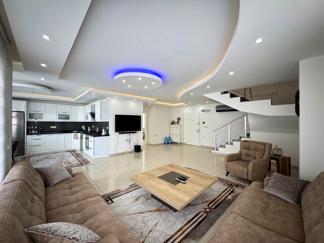 Apartment in Alanya, Turkey, 200 m² - picture 1