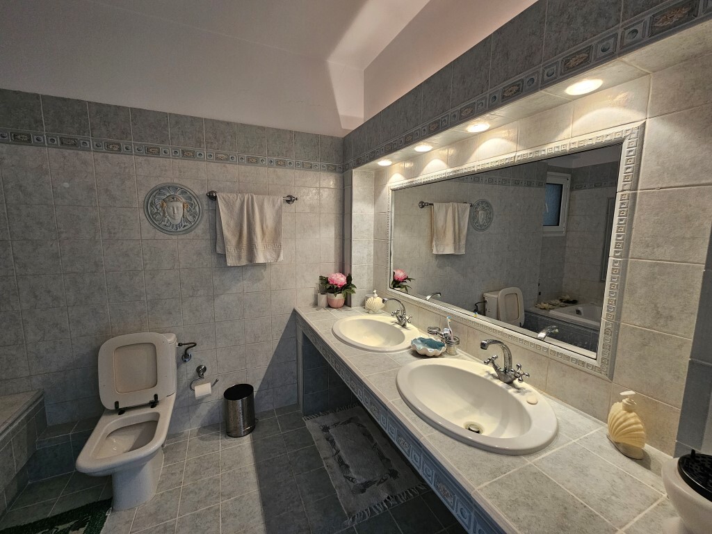 Flat in Heraklion, Greece, 135 m² - picture 14