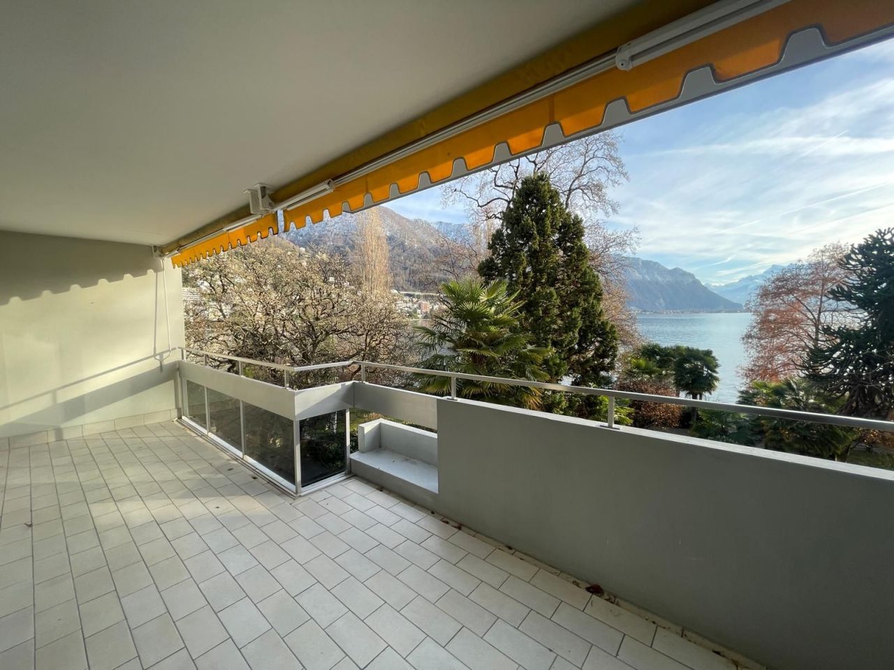 Piso en Montreux, Suiza, 100 m² - imagen 3