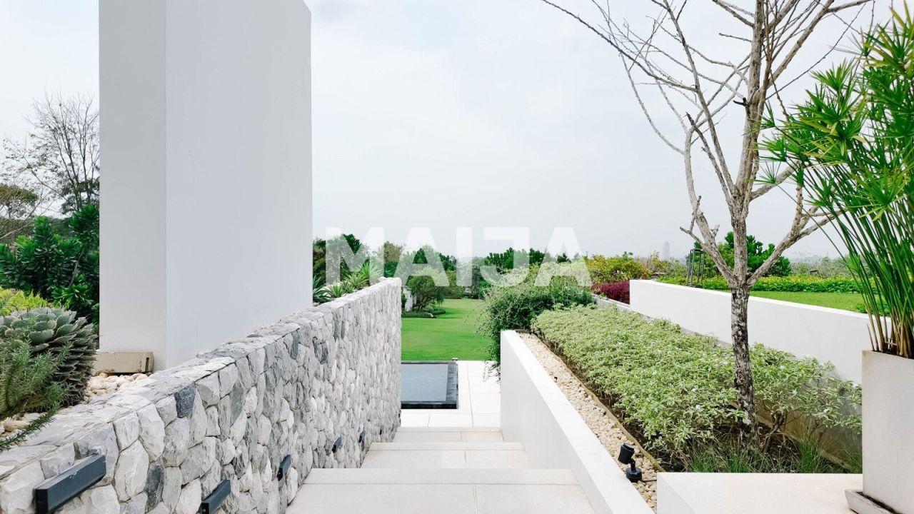 House Sattahip, Thailand, 1 533 m² - picture 10