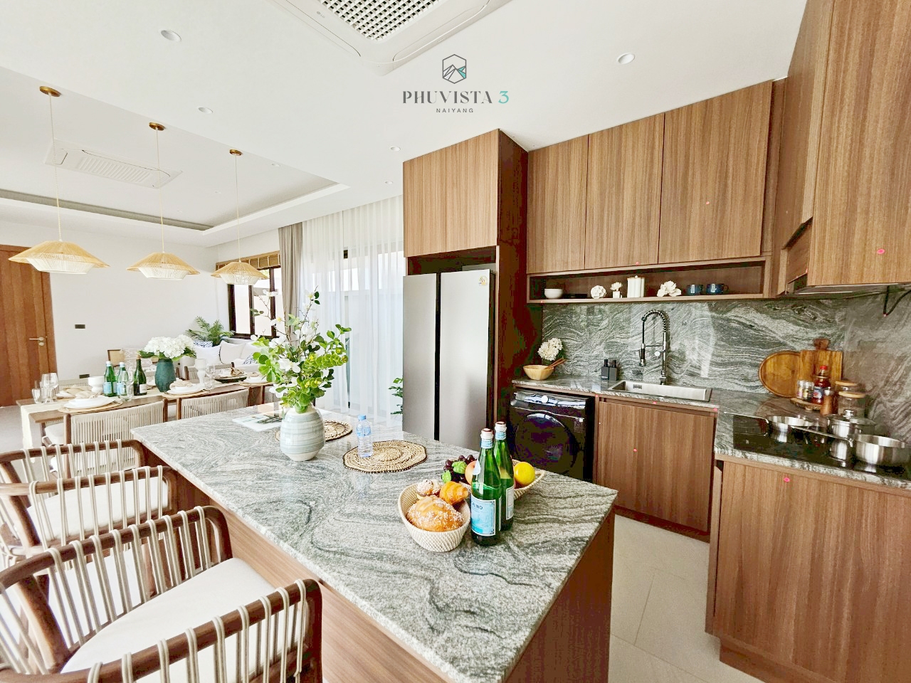 Villa on Phuket Island, Thailand, 208.6 m² - picture 9