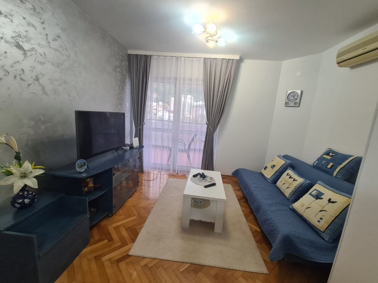 Appartamento a Budva, Montenegro, 56 m² - foto 1