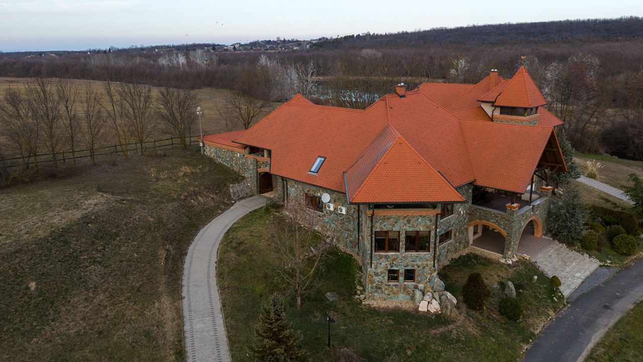 Villa in Siofok, Hungary, 950 m² - picture 11