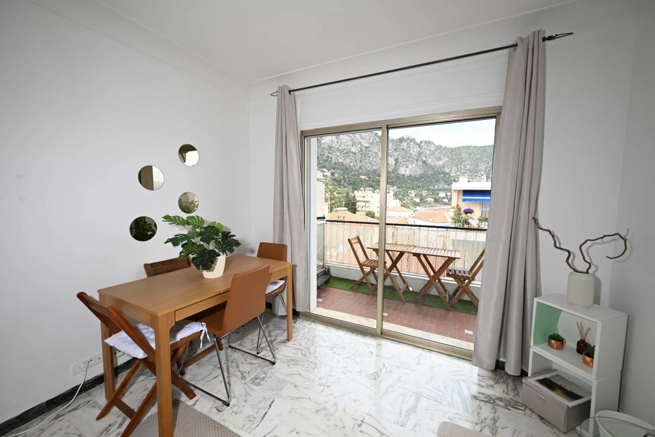 Flat in Beaulieu-sur-Mer, France, 59 m² - picture 3