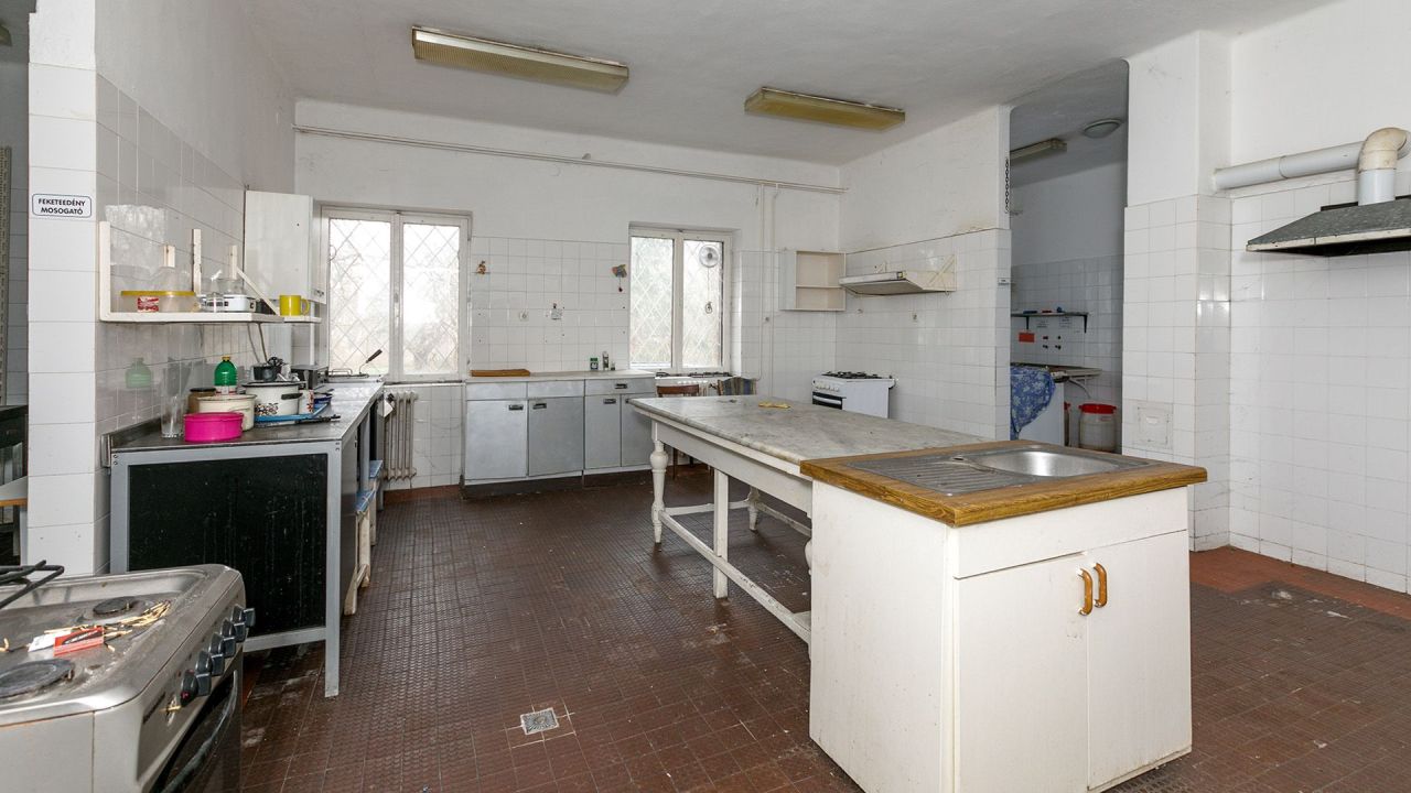 Hotel in Szombathely, Hungary, 1 260 m² - picture 16