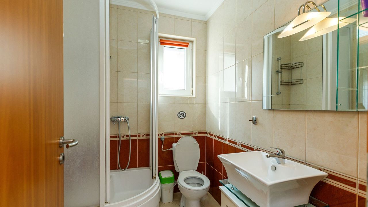 Hôtel à Hévíz, Hongrie, 180 m² - image 13