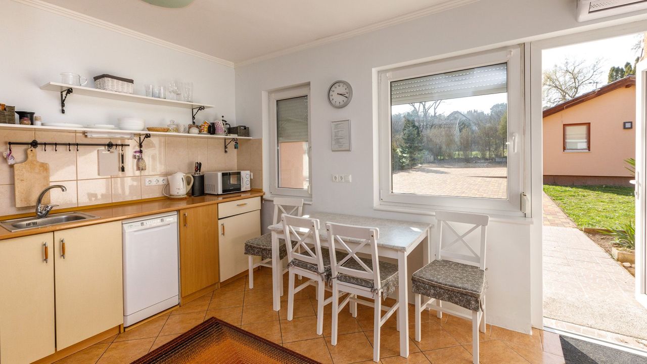 Hôtel à Hévíz, Hongrie, 180 m² - image 16