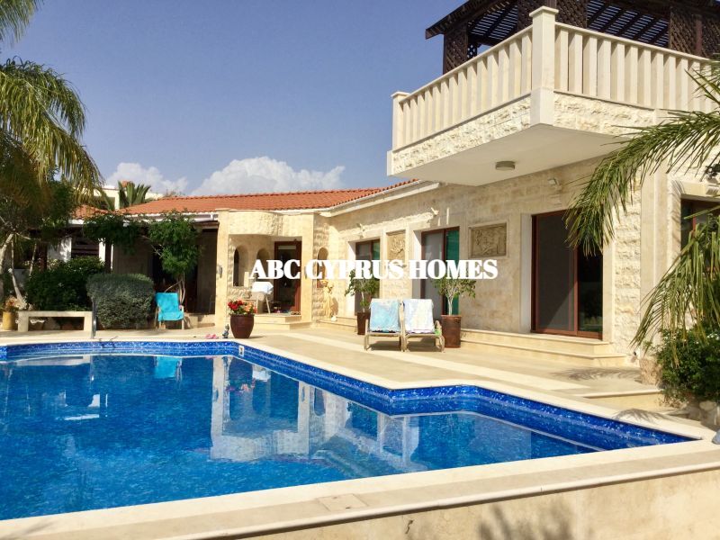 Villa in Paphos, Cyprus, 170 m² - picture 1