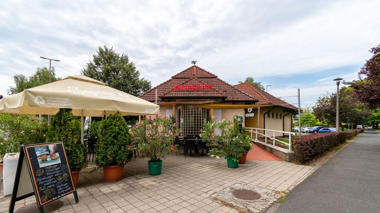 Café, restaurant sur le Balaton, Hongrie, 207 m² - image 13